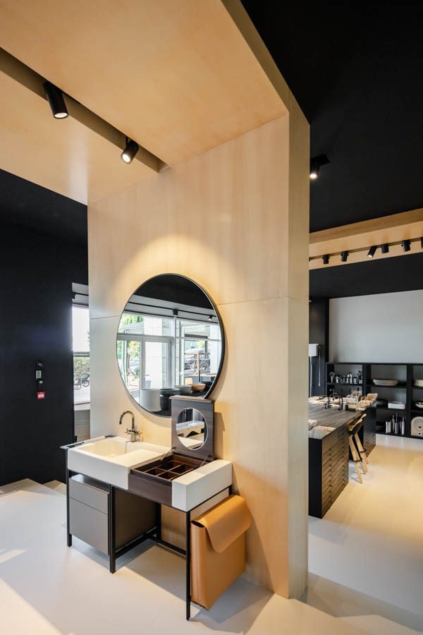 Balneum Design Showroom — 55