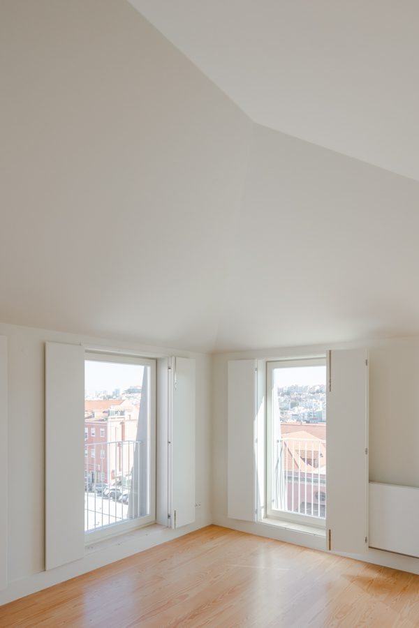 Calçada de Santana 150 — 47