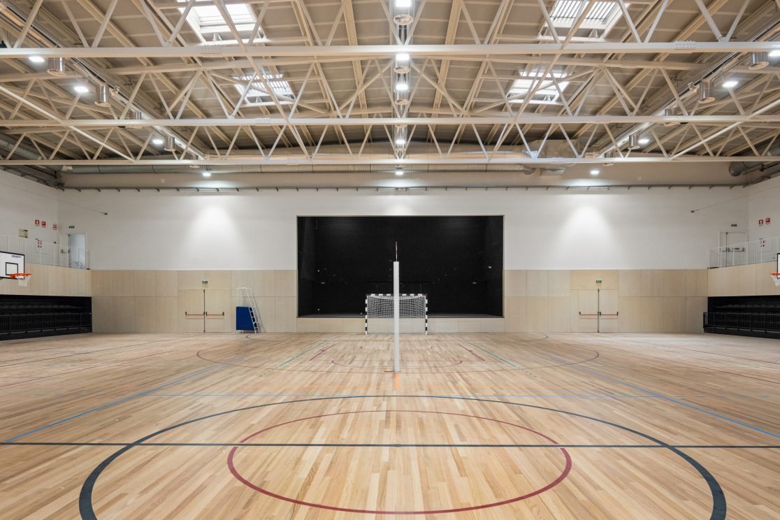 Caxinas Community Centre — 127