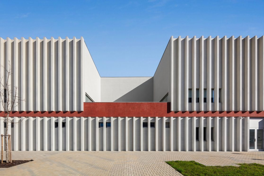 Caxinas Community Centre — 14