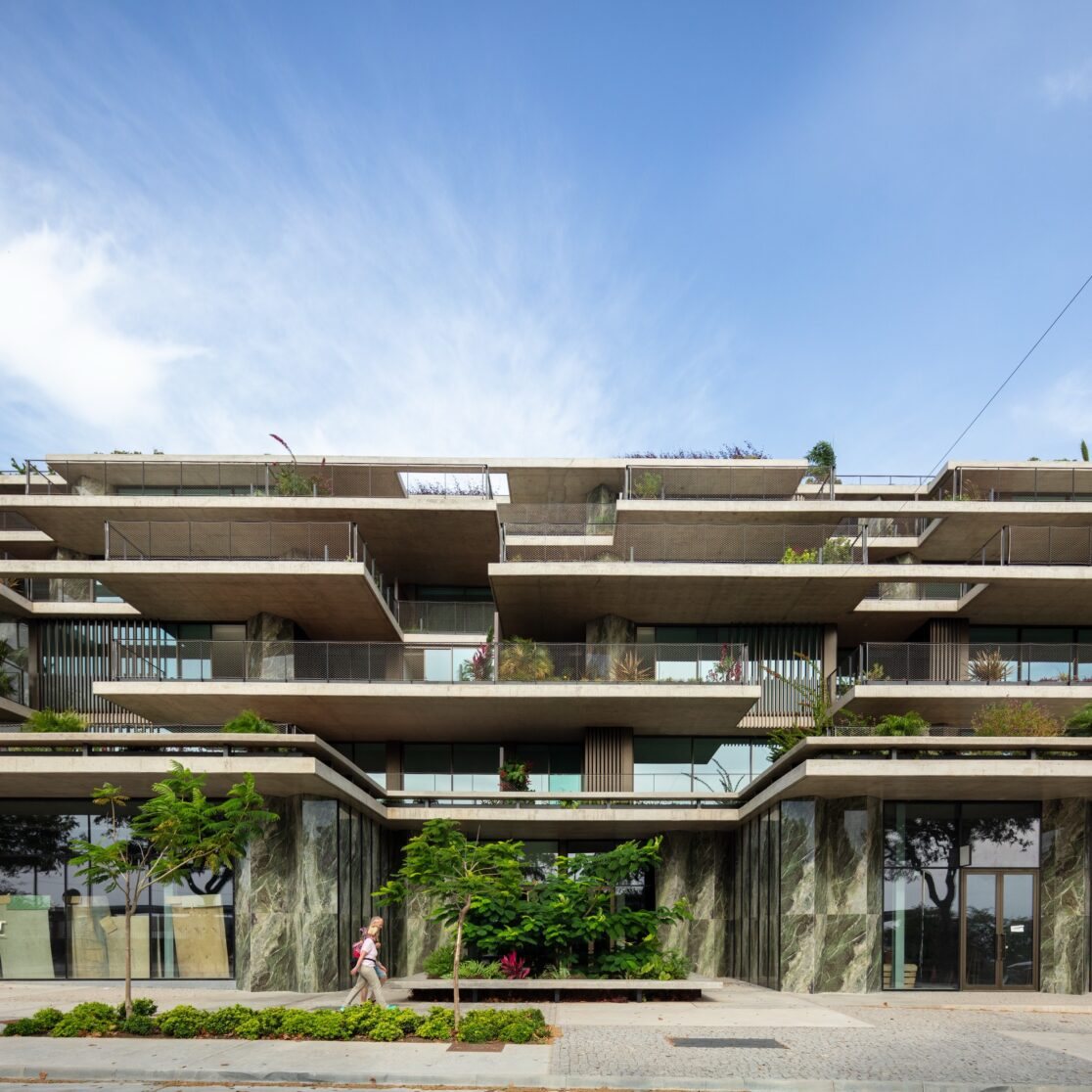 Savoy Residence Monumentalis — 2