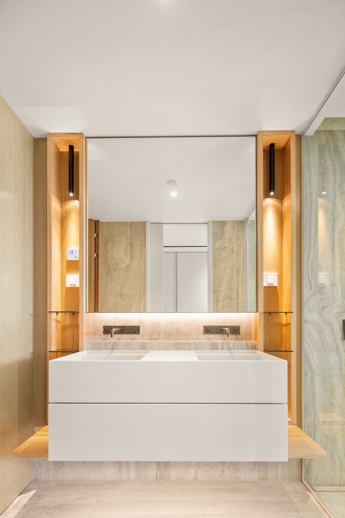 Savoy Residence Monumentalis — 209