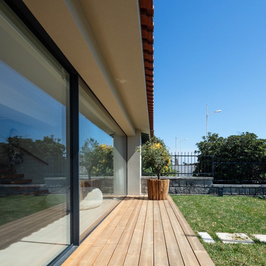 Casa na Marginal — 100