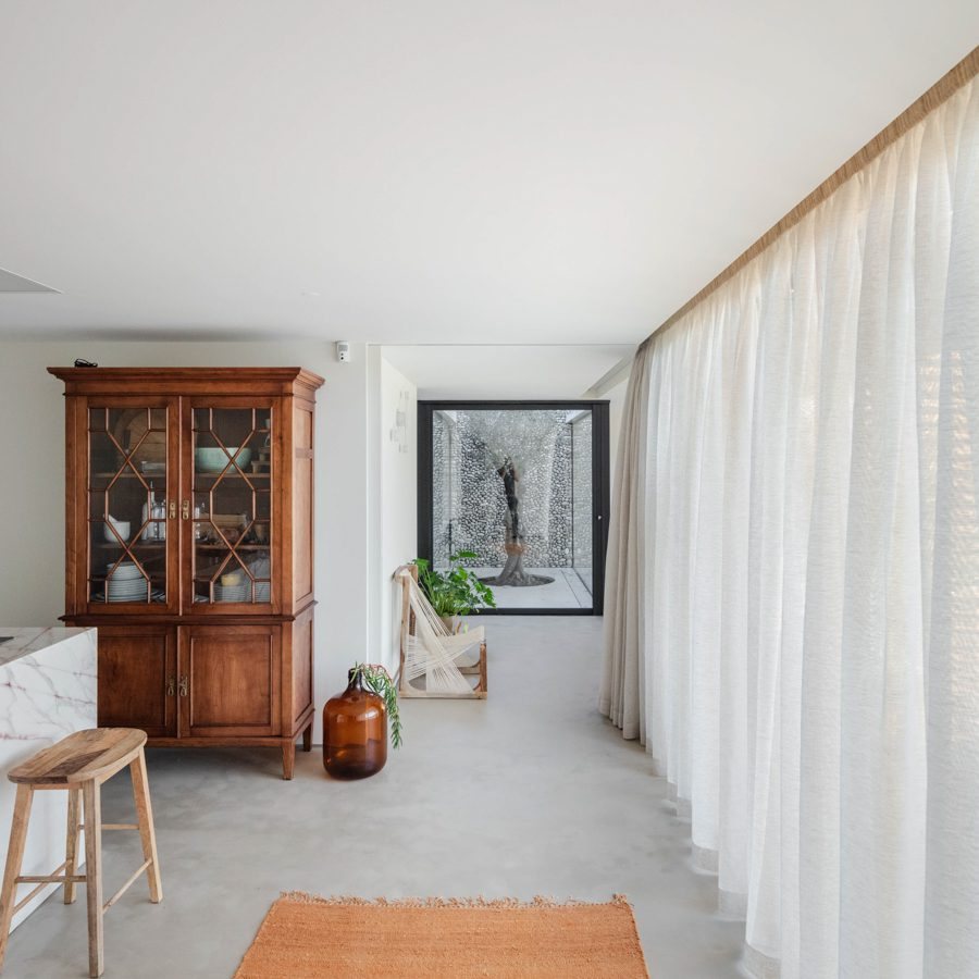 Casa na Marginal — 112