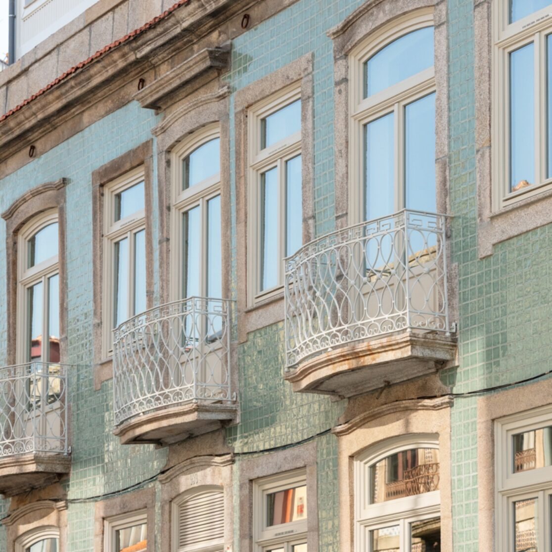 Bonjardim Building — 2
