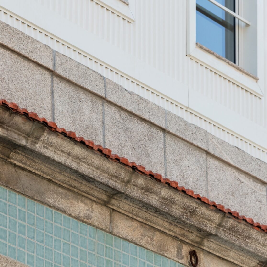 Bonjardim Building — 26