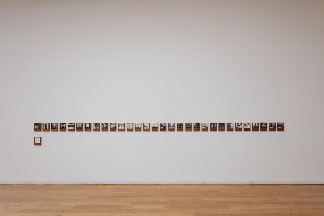 Exposição Dayanita Singh — 83