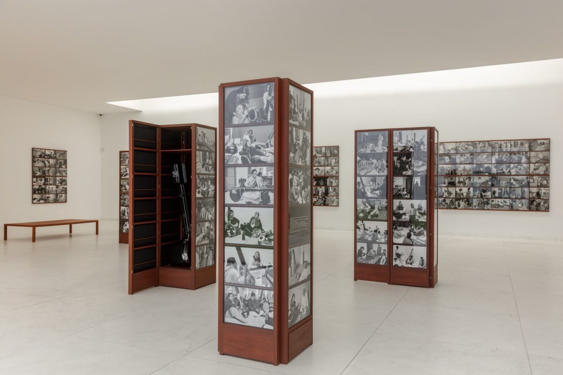 Exposição Dayanita Singh — 129