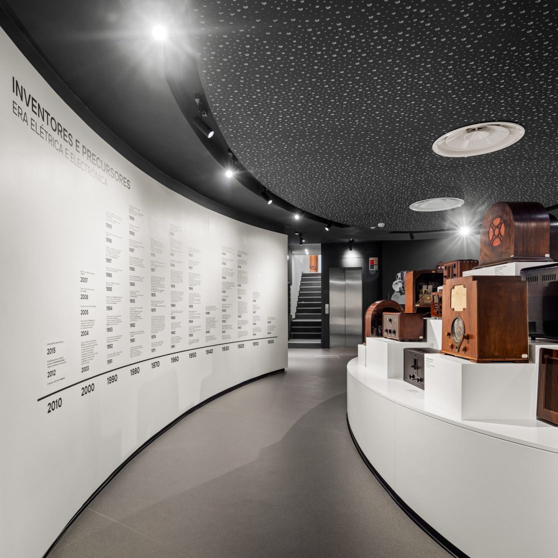 Museu das Máquinas Falantes — 52