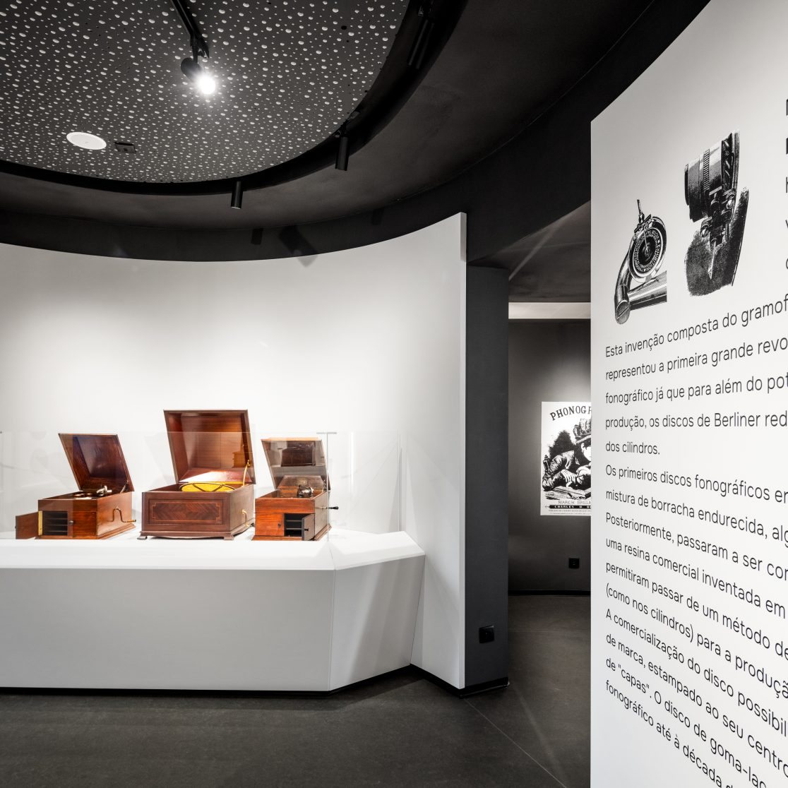 Museu das Máquinas Falantes — 40
