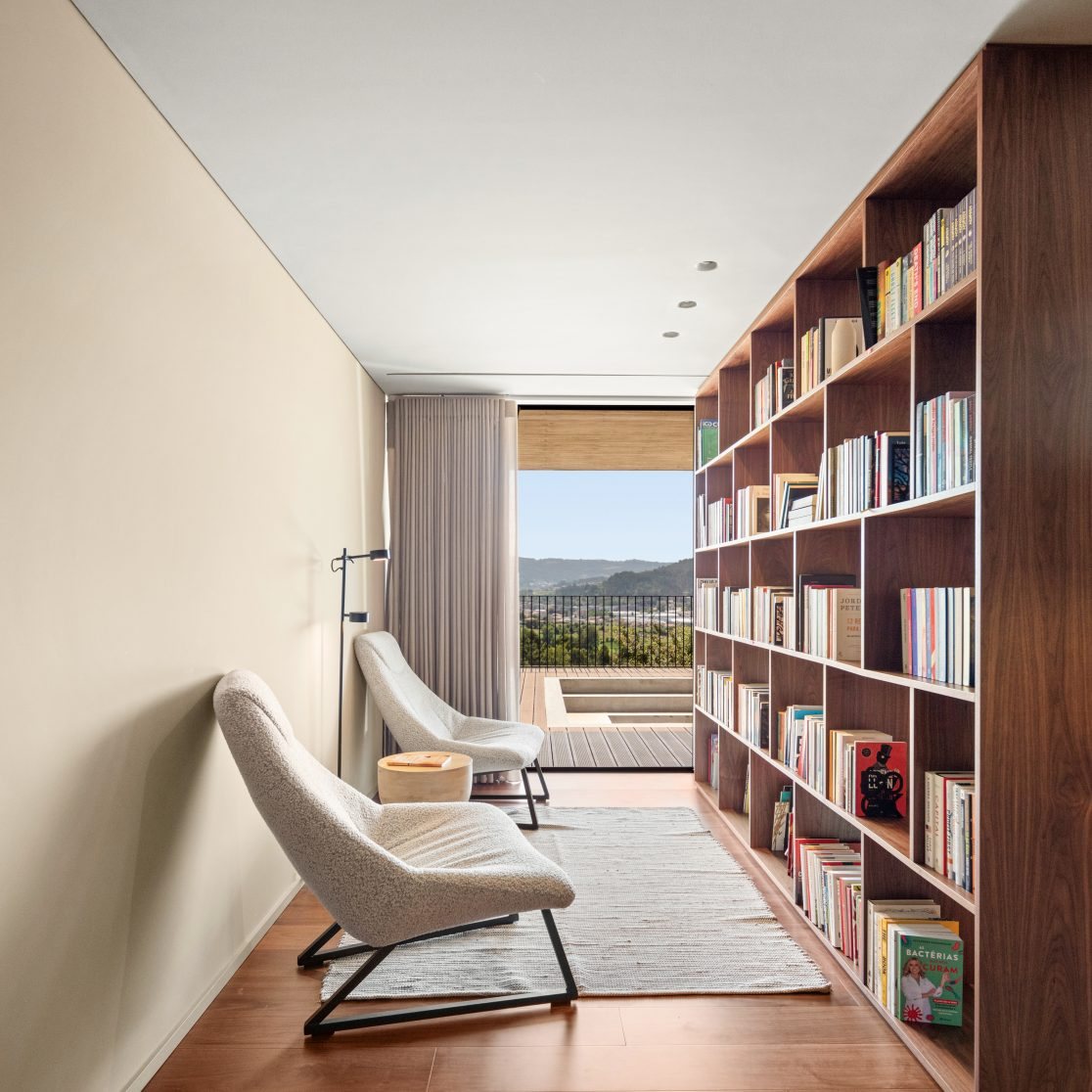 Aveleda Development — 86