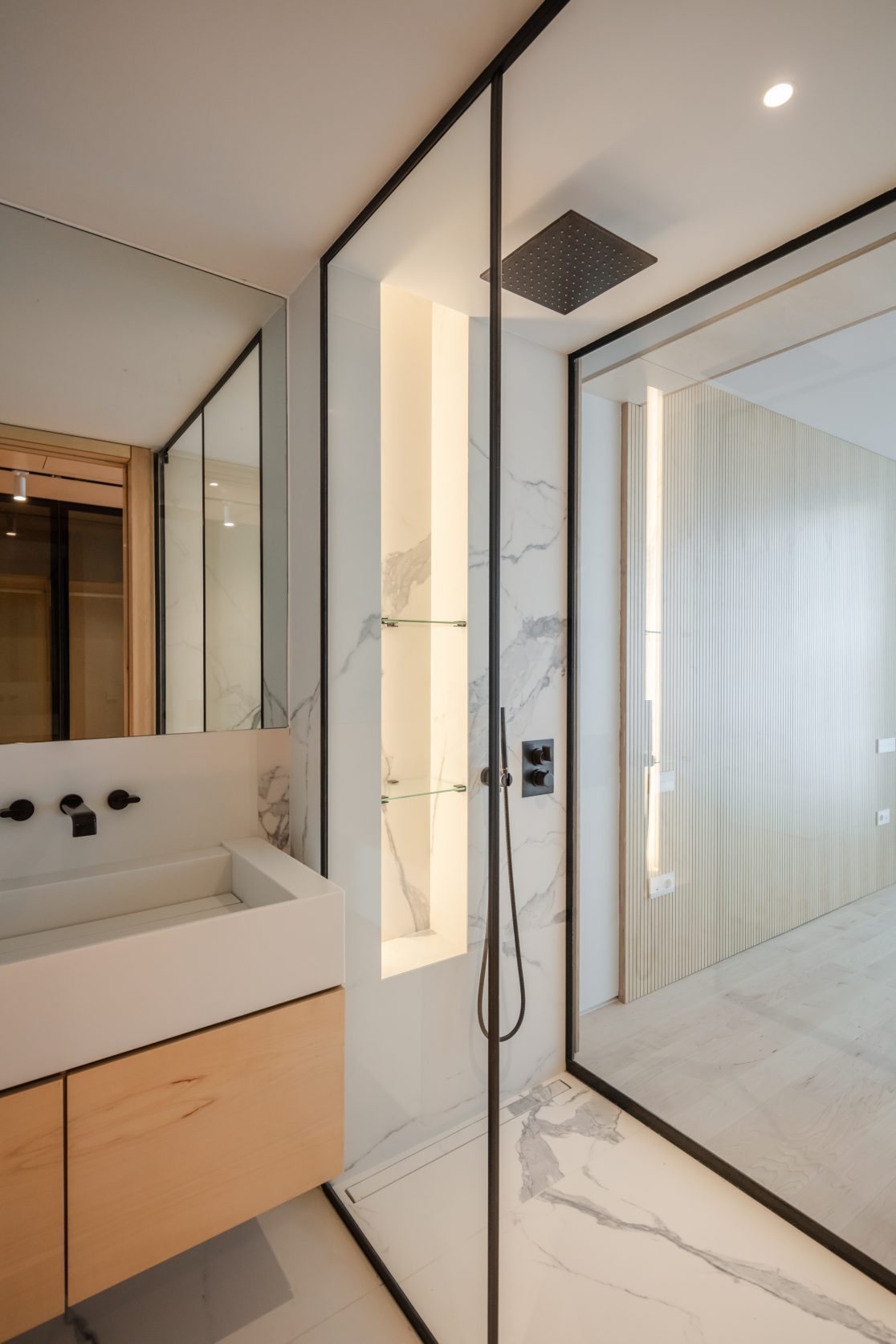 Savoy Residence Insular — 285