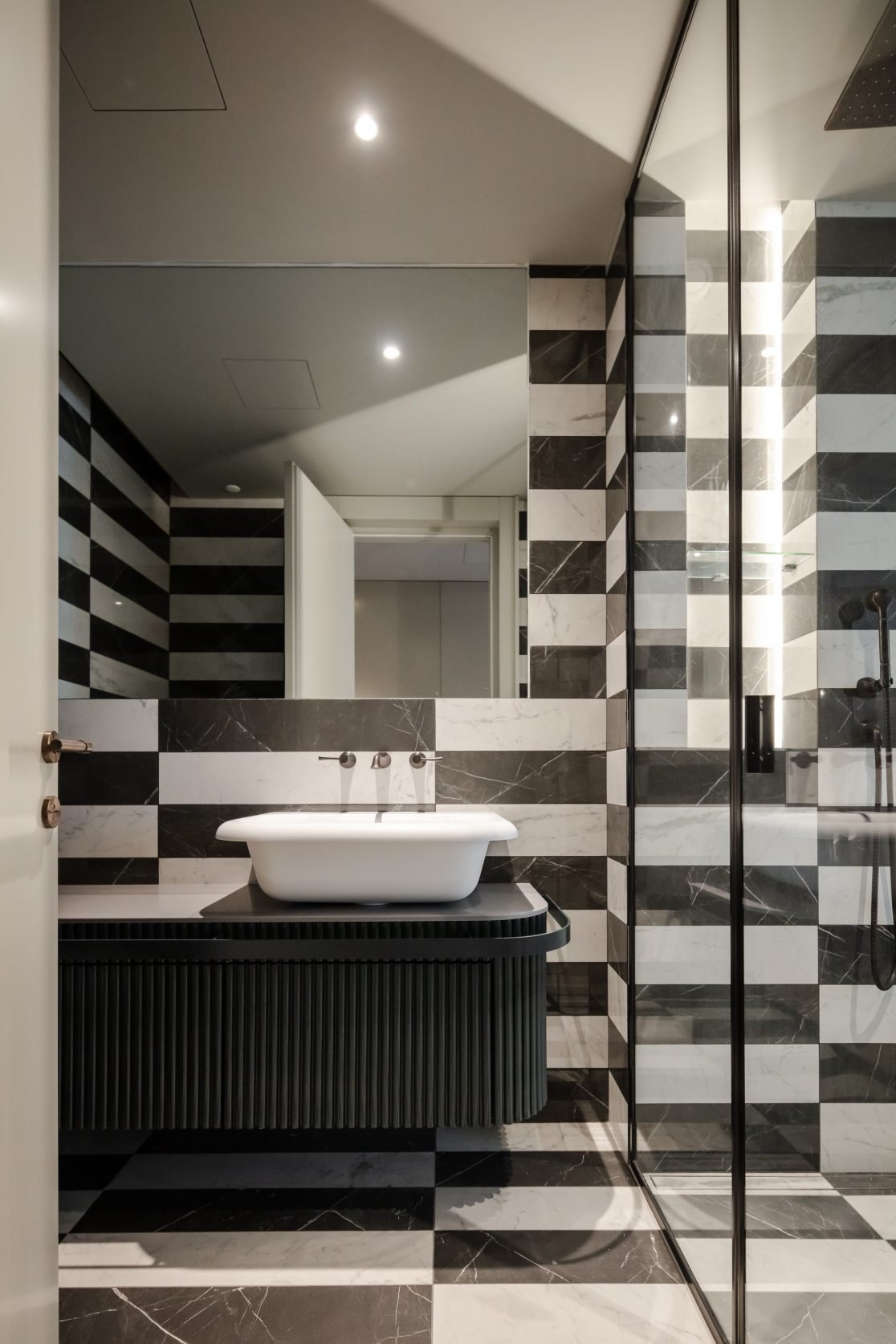 Savoy Residence Insular — 250
