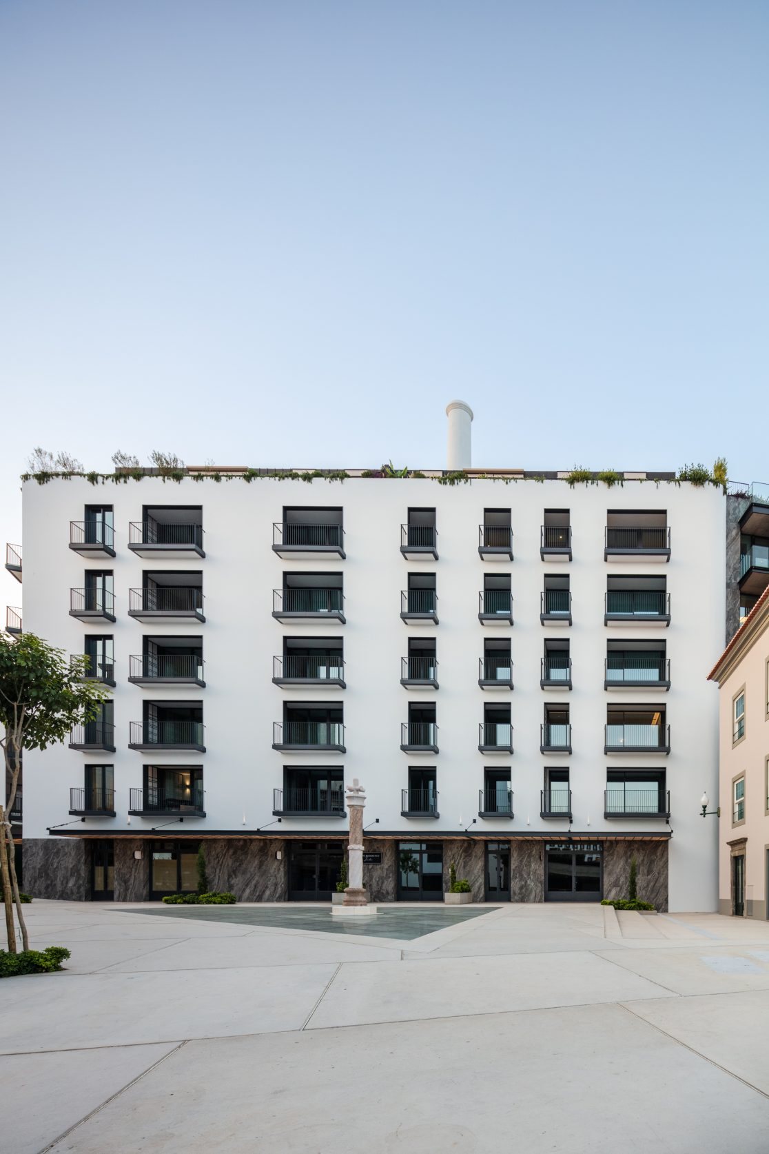 Savoy Residence Insular — 320