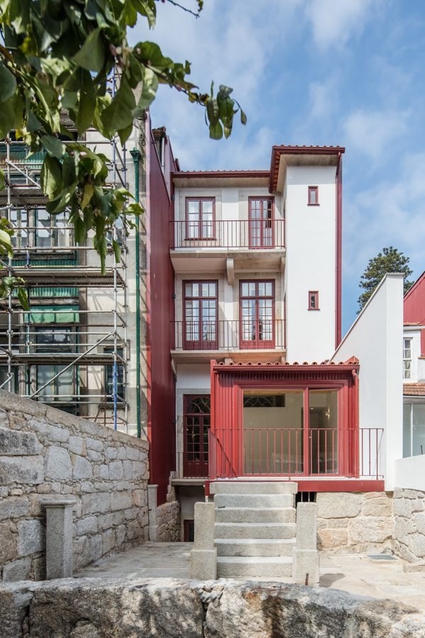 Building in Cedofeita — 15