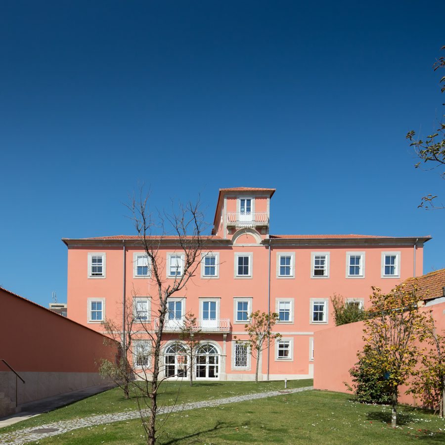 Edifício da Universidade Católica — 32
