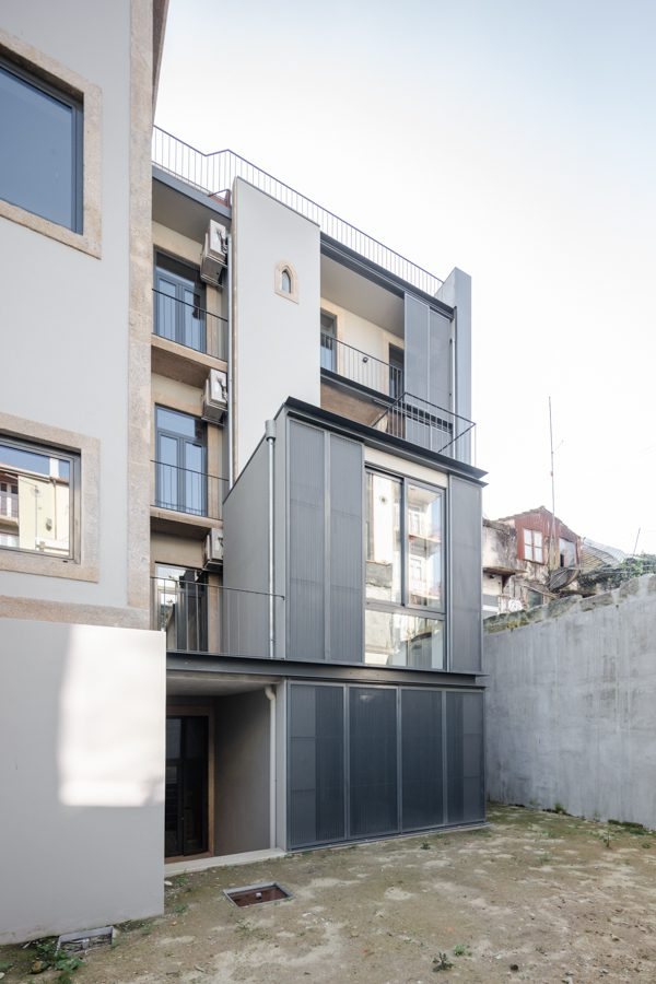 Rua da Conceição Building — 13