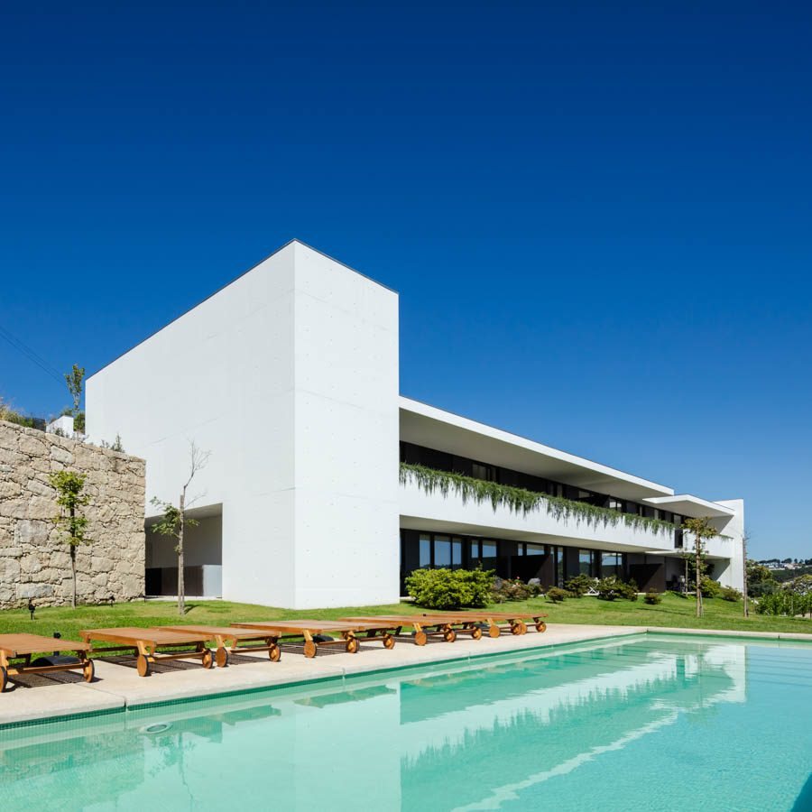 Residential Building in Bom Jesus — 2