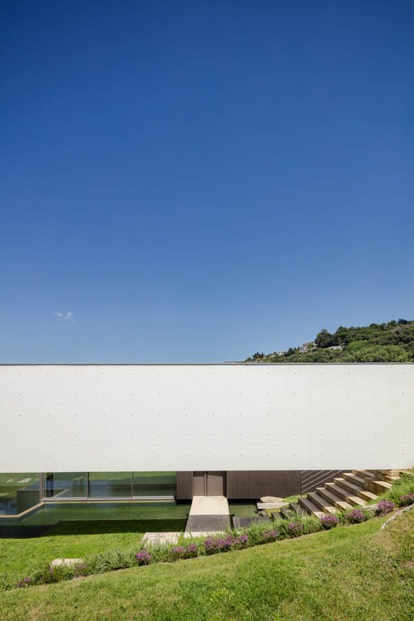 Residential Building in Bom Jesus — 80