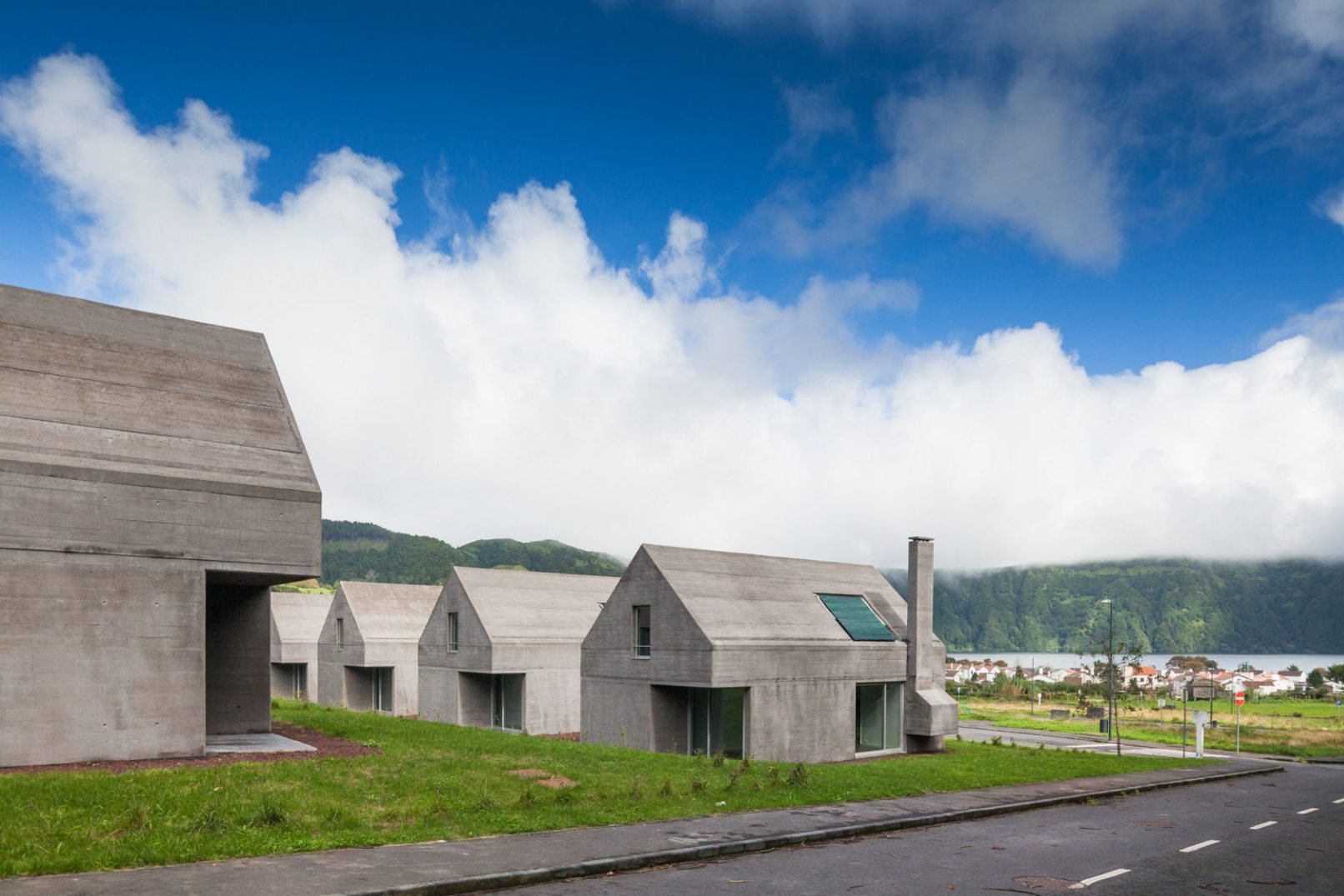 Houses in Sete Cidades — 18
