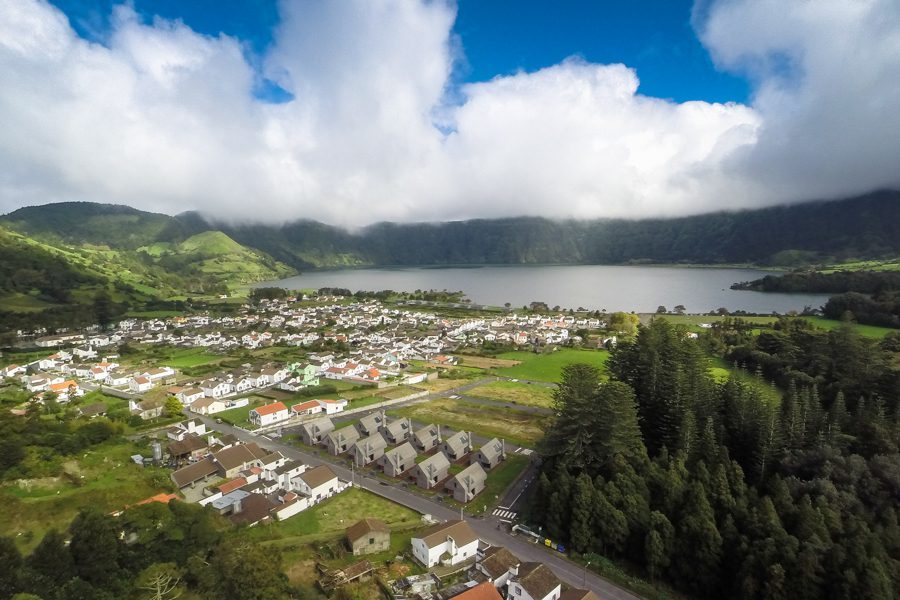 Houses in Sete Cidades — 2